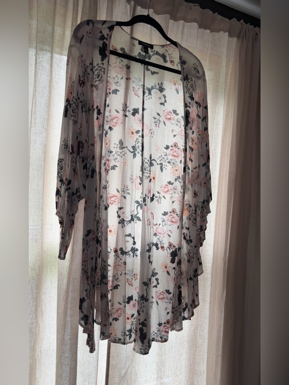 Torrid Floral Kimono/Cardigan - Pink, Green & White- 3/4